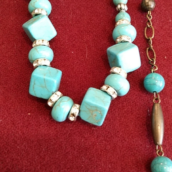 Fashion Jewelry Lot - Turquoise - One Bracelet - Five Necklaces - Picture 4 of 7